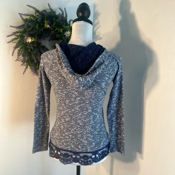 Self-esteem, L hooded shirt/sweater. Knitted lace detail on drop hem, hood,pocke - Picture 2 of 6